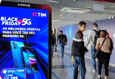 Mídia OOH em aeroportos ganha força como canal estratégico de visibilidade