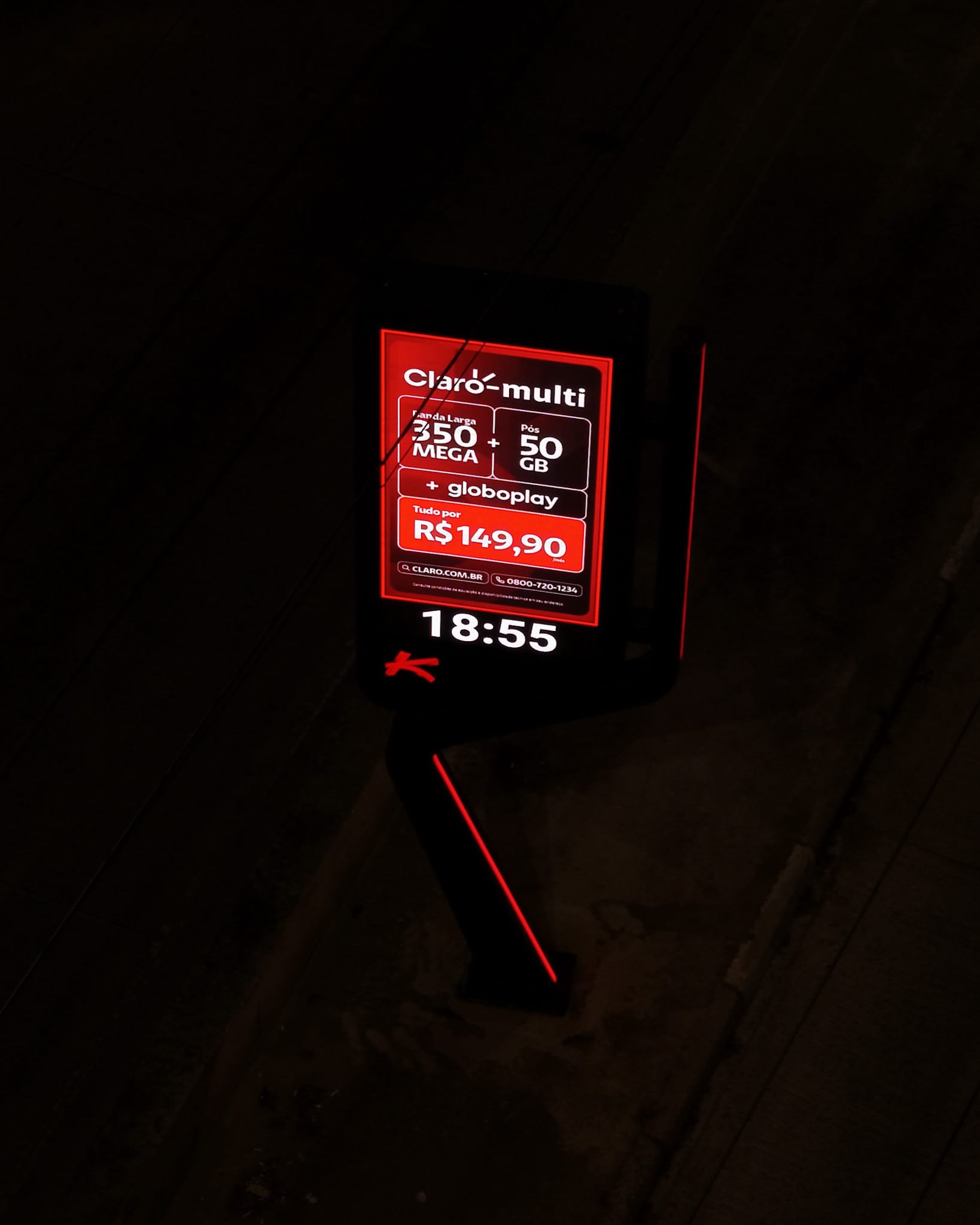 CLARO NO CORREDOR ABD